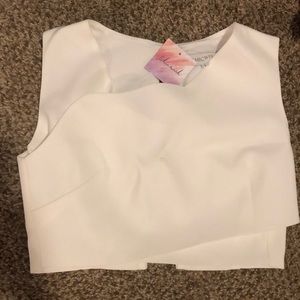 Chic wish crop white top